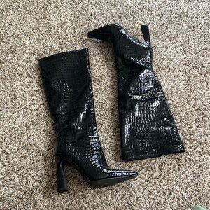 Black Knee High Boots with Heels Size: 8